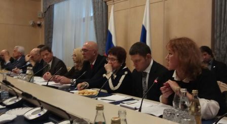 Комментарий. Непарламентские партии обсудили в Госдуме проект бюджета на 2017-2019 годы.