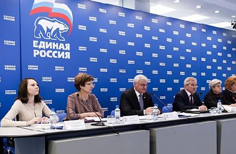 Крепка держава глубинкой.