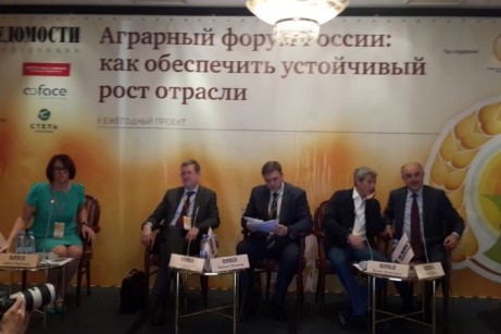 Комментарий. Замминистра Левин: смещаем фокус с импортозамещения на развитие экспорта.