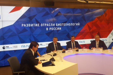 Комментарий. На пороге создания персонализированных лекарств.