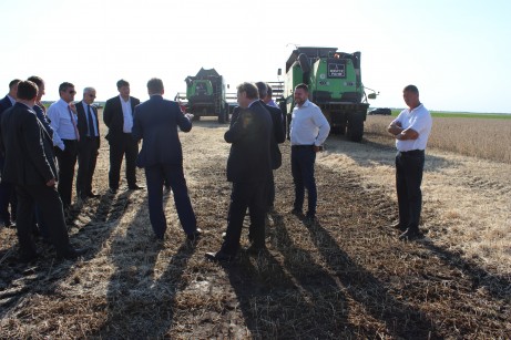 «Солнечные продукты» и группа SDF совместно модернизируют сельхозтехнику DEUTZ-FAHR.