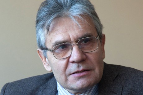 Комментарий. Президентом РАН избран академик Александр Сергеев.