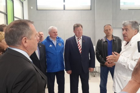 Политика. Съезд КПРФ поддержал Грудинина в качестве кандидата в президенты РФ.