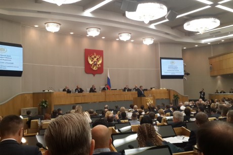 Комментарий. В Москве на плитку ушло 90 млрд, а на всю сельскую Россию – 240 млрд!