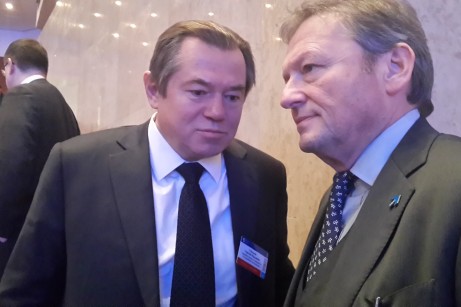 Комментарий. МЭФ-2018: Запад не поможет, Восток не вытащит – нужна своя стратегия развития.