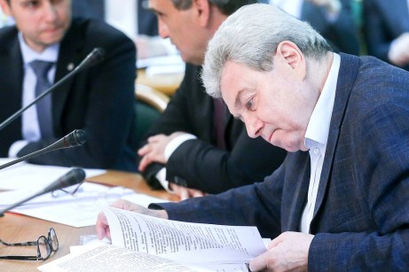 Комментарий. «Как бы не получилось головокружение от успехов».