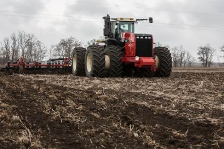 Ростсельмаш продолжит производить тракторную технику в Казахстане в 2019 году.