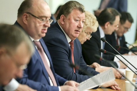 Комментарий. Н. Клименко: 75 иностранных монстров владеют в России уникальными сортами и гибридами.